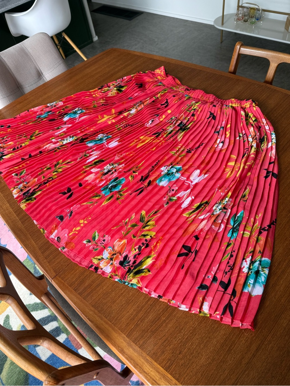 Liz Claiborne Pink Floral Pleated Skirt